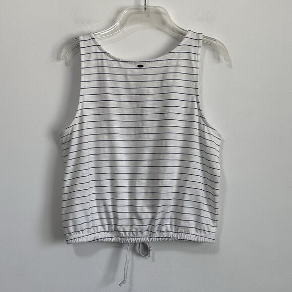 O’Neill Womens Tank Top M Tie Waist Blue Stripe Land That I Love Patriotic Shirt - Picture 10 of 10